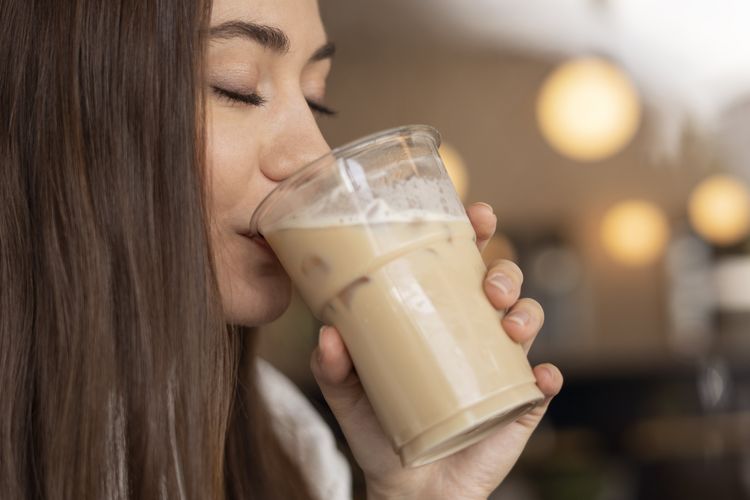 8 Efek Samping Minum Kopi Susu Setiap Hari
