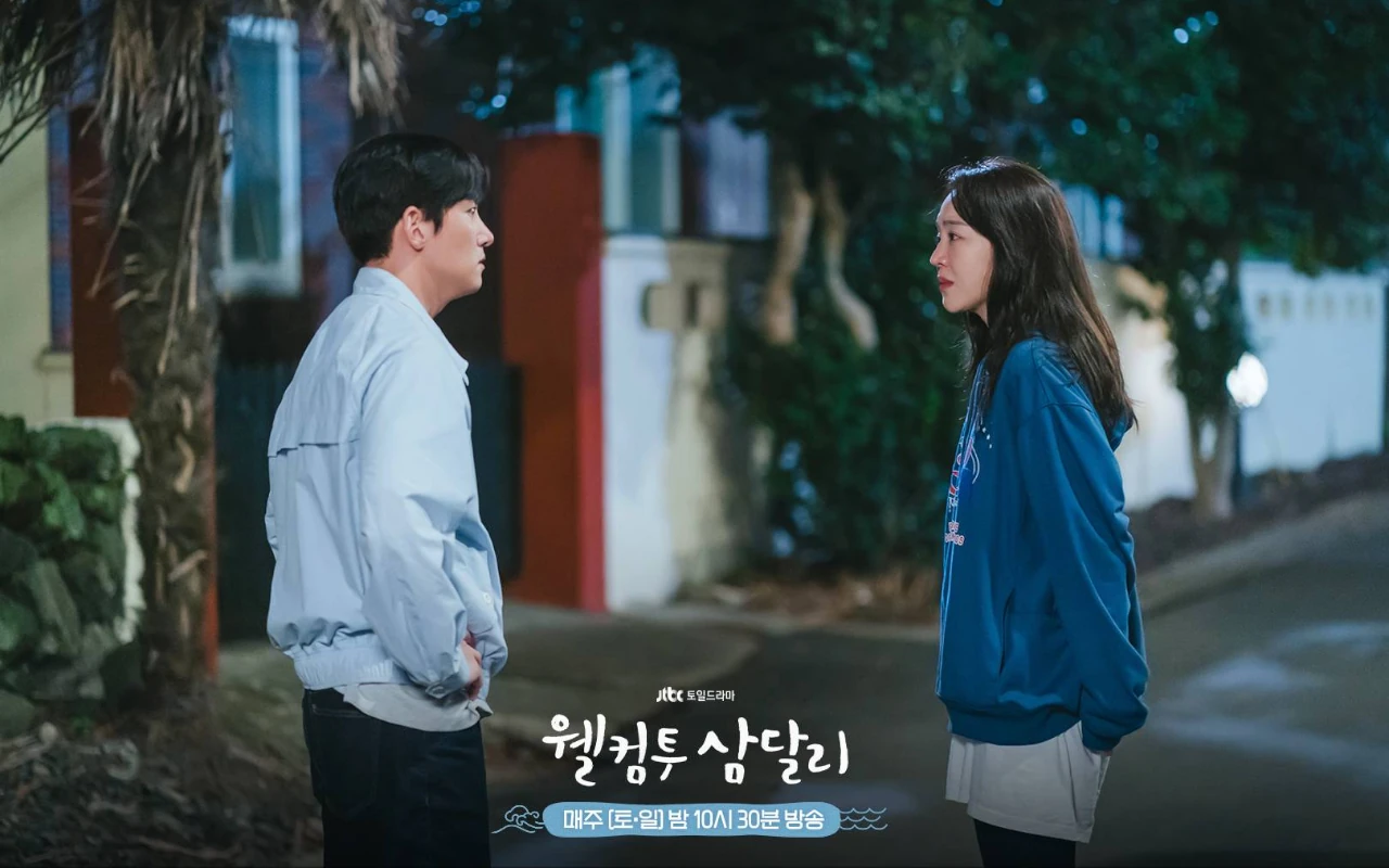 Shin Hye Sun Khawatirkan Ji Chang Wook Saat Syuting Adegan Bertengkar Untuk 'Welcome To Samdal-Ri'