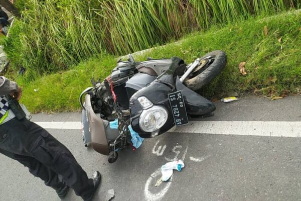 Kecelakaan di Jalan Raya Puncak, Avanza Vs Scoopy, Korban Mengalami Luka Berat