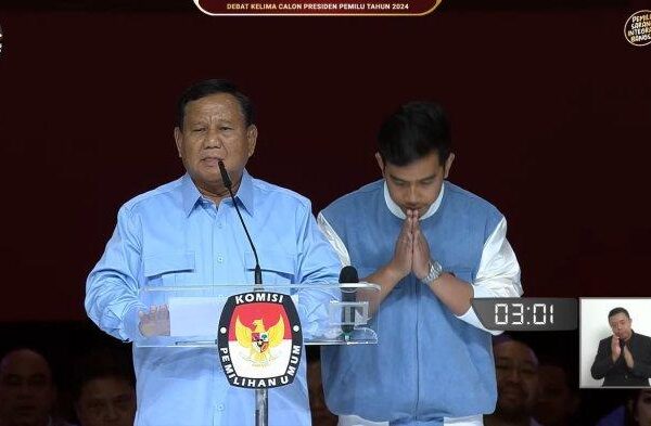 Tutup Debat Pilpres 2024, Prabowo Minta Maaf ke Anies dan Ganjar, Terima Kasih ke Seluruh Presiden