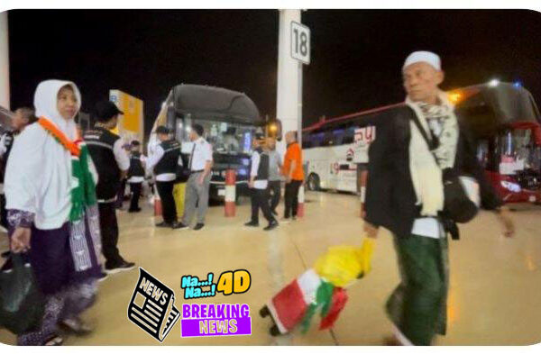 Jemaah Haji Gelombang Pertama Dipulangkan dari Bandara Jeddah dan Madinah