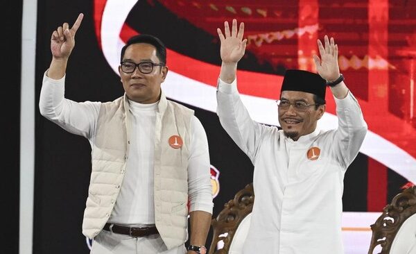 Ketua Exco Partai Buruh Jakarta Winarso mengumumkan dukungan Partai Buruh terhadap Ridwan Kamil-Suswono pada Pemilihan Gubernur (Pilgub) Jakarta 2024. Partai Buruh akan menggelar deklarasi dukungan RK-Suswono di Gedung KNPI, Rawamangun, Jakarta Timur pada Jumat (11/10) ini.