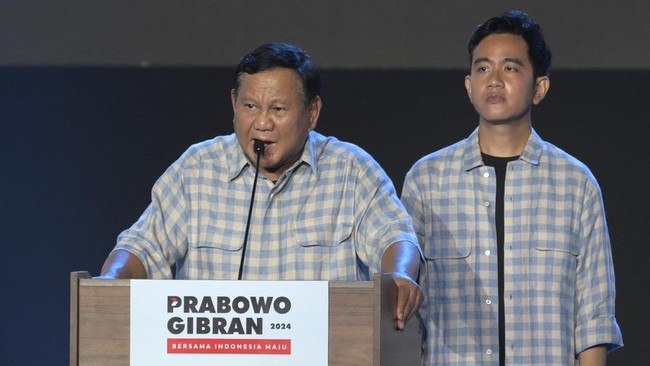 Pelantikan Prabowo Subianto dan Gibran Rakabuming Raka sebagai presiden dan wakil presiden terpilih tinggal 10 hari lagi, yakni pada Minggu (20/10). Susunan kabinet pemerintahan yang baru pun kian jadi sorotan. Sejumlah nama beredar sebagai sosok potensial akan mengisi kursi menteri di kabinet Prabowo. Berikut ini rangkuman kisi-kisi kabinet Prabowo jelang pelantikan.