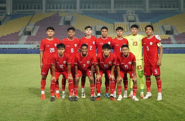 Indonesia menang telak 10-0 atas Kepulauan Mariana Utara pada Kualifikasi Piala Asia U-17 2025. Garuda Muda amat dominan dan praktis bermain setengah lapangan.