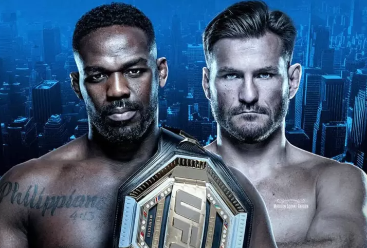 Perhelatan UFC 309 siap mengguncang New York pada Minggu, 17 November 2024. Pertandingan ini sangat dinantikan oleh para penggemar MMA, karena akan mempertemukan dua petarung kelas berat terbaik dunia: Jon Jones dan Stipe Miocic. Sementara itu, dalam acara co-main event, akan ada pertandingan ulang antara Charles Oliveira dan Michael Chandler.