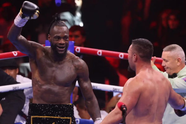 Mantan juara dunia kelas berat WBC, Deontay Wilder, menyatakan kesiapannya untuk melawan petarung PFL Francis Ngannou. Dilansir dari Bleacher Report, Wilder membuka peluang tersebut setelah pulih dari cedera bahu.