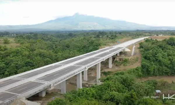 beritanana4d.com, Jakarta PT Hutama Karya (Persero) menyiapkan 4 ruas tol fungsional alias tol gratis di Jalan Tol Trans Sumatera (JTTS), untuk mendukung kelancaran arus pada periode Natal dan Tahun Baru (Nataru) 2024/2025.