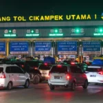 beritanana4d.com, Jakarta - PT Jasa marga Transjawa Tol (JTT) menambah lima gardu di Gerbang Tol Cikampek Utama 8 Kilometer 71 arah Jakarta, Jalan Tol Jakarta-Cikampek (Japek), untuk mengantisipasi potensi kepadatan lalu lintas selama arus balik libur Natal dan Tahun Baru (Nataru).