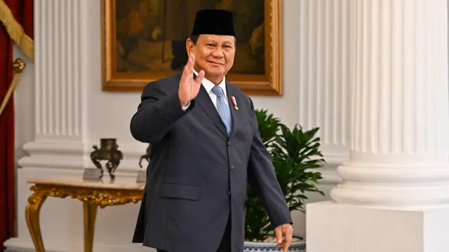 beritanana4d.com, Jakarta Presiden RI Prabowo Subianto memberikan pemeriksaan kesehatan (medical check up) gratis bagi masyarakat yang sedang berulang tahun. Program ini menggunakan anggaran negara tahun 2025 sebesar Rp3,2 triliun.