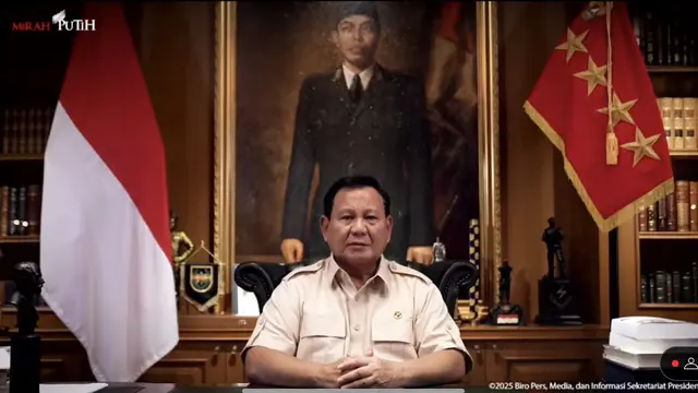 beritanana4d.com, Jakarta Presiden Prabowo Subianto menyampaikan sambutan di hari ulang tahun (HUT) ke-65 organisasi Musyawarah Kekeluargaan Gotong Royong (MKGR) yang digelar di Shangri-La Jakarta, Sabtu (18/1/2025).